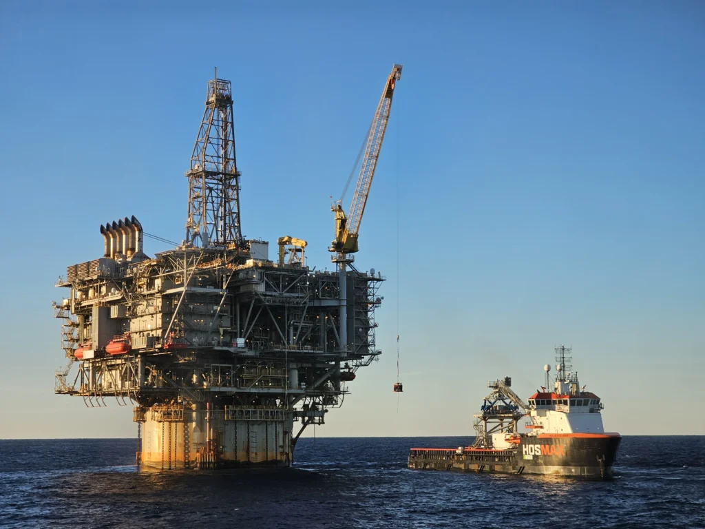 Olieplatform in zee
